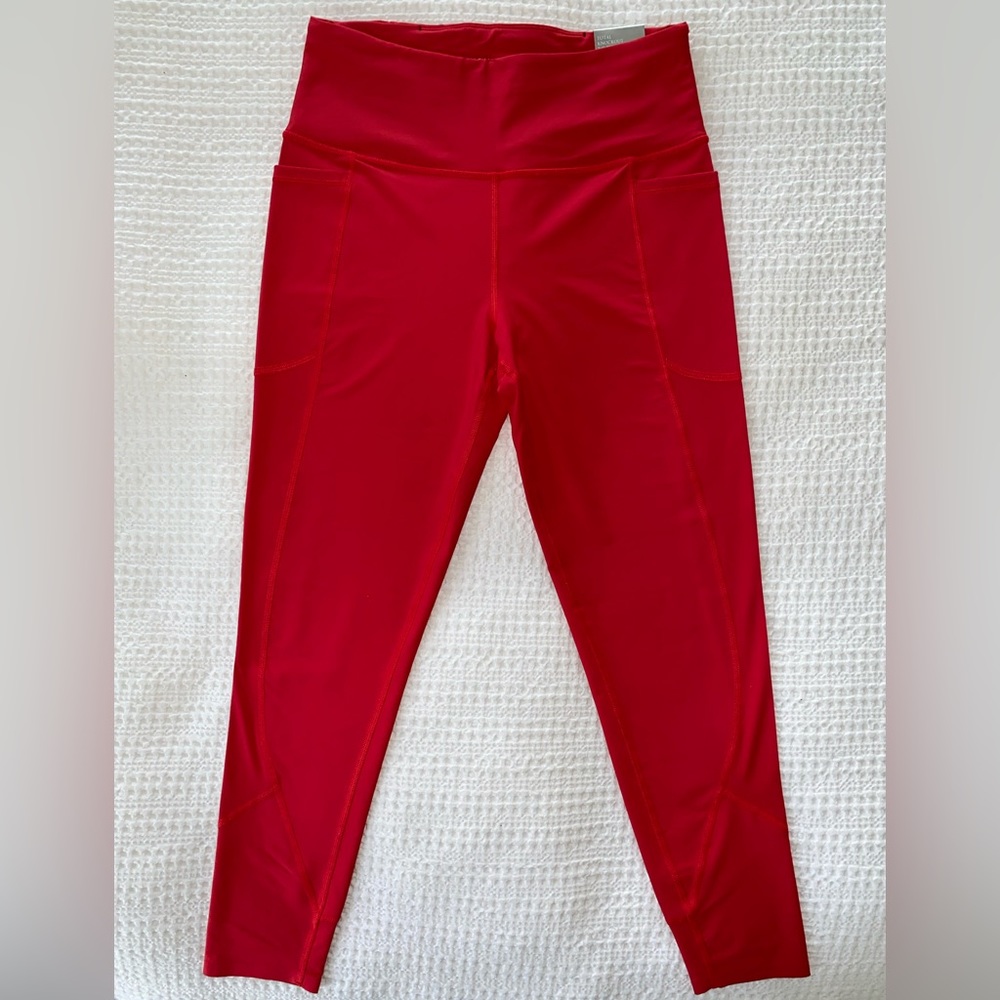 *NEW Victoria’s Secret ‘Total Knockout’ Leggings.